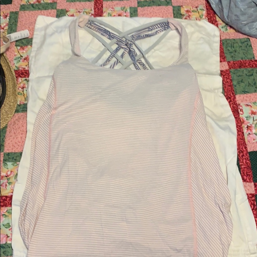 Lululemon yoga shirt